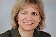 Social media for social good: Leslie Hetherington and Senior Care Share Image